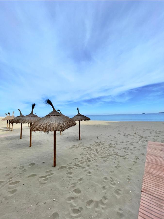 גיברלטר Holiday Studio Apartment Near The Beach And City Centre מראה חיצוני תמונה